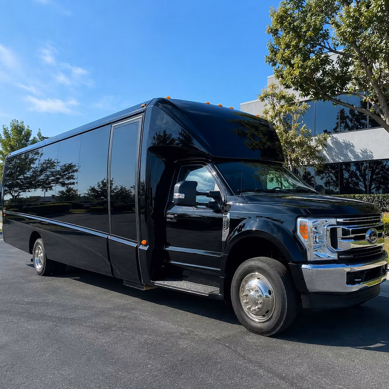 portland 15 passenger minibus rental